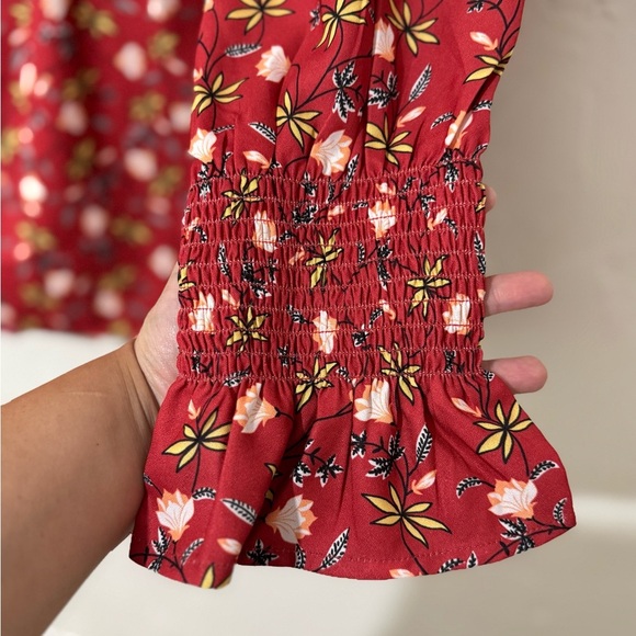 Ellos Women's Cottagecore Floral Notch-Neck Smocked Sleeve Cuff Red Blouse Sz 24 - Picture 8 of 10